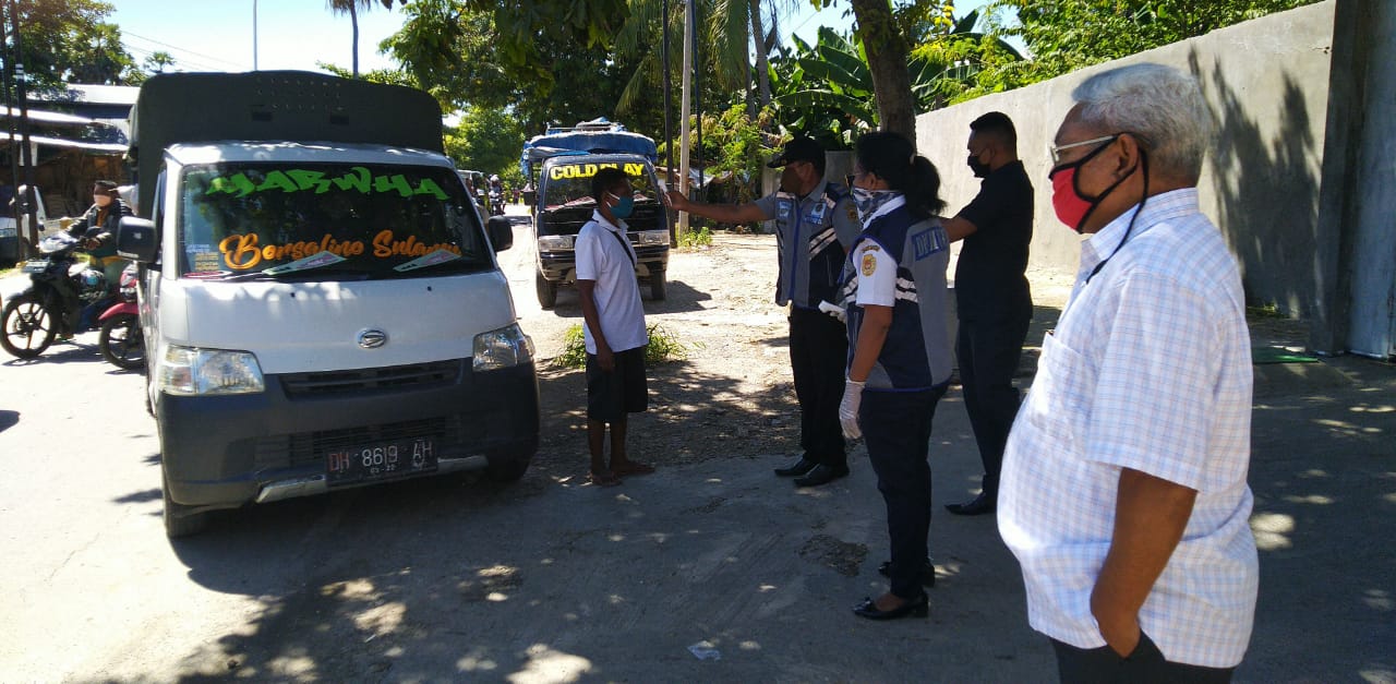 Wakil Wali kota Kupang Pantau Operasi Cegah Covid-19 Di Batas Kota
