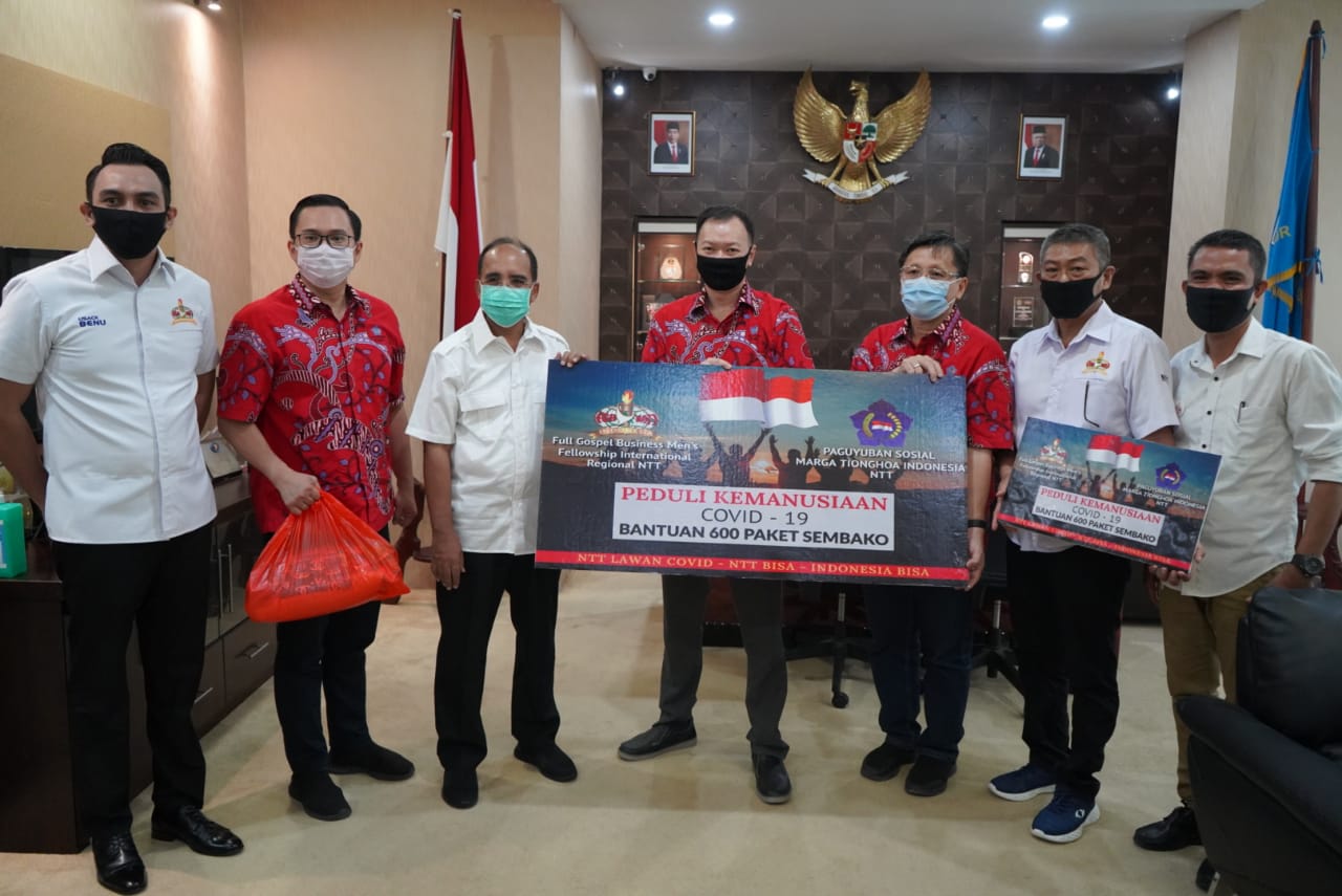 Walikota Kupang Terima Bantuan 600 Paket Sembako