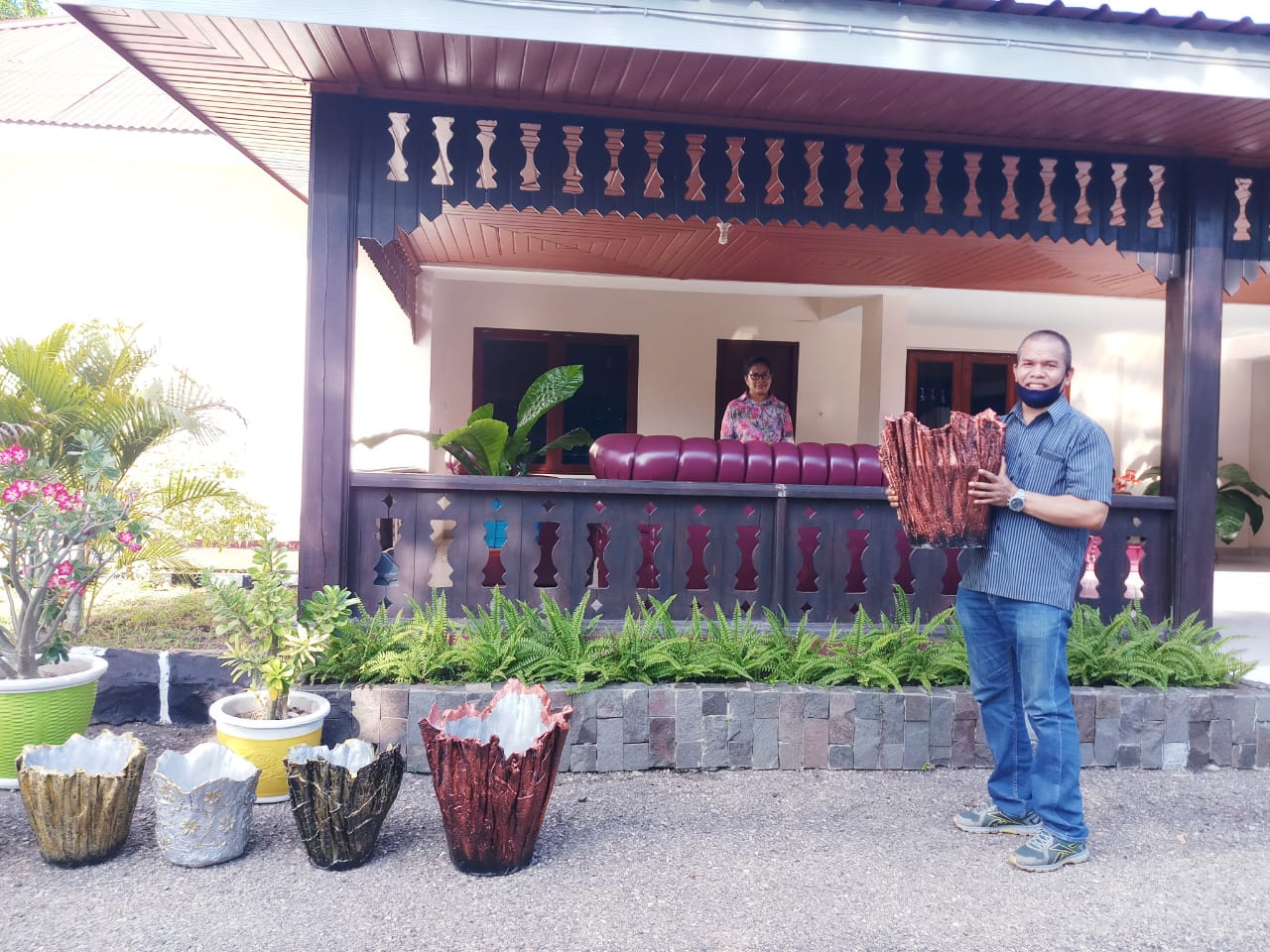 Hari Ibu Sedunia, Ini Pesan Direktur Rumah Kreasi Tiga Putri dan Training Center NTT