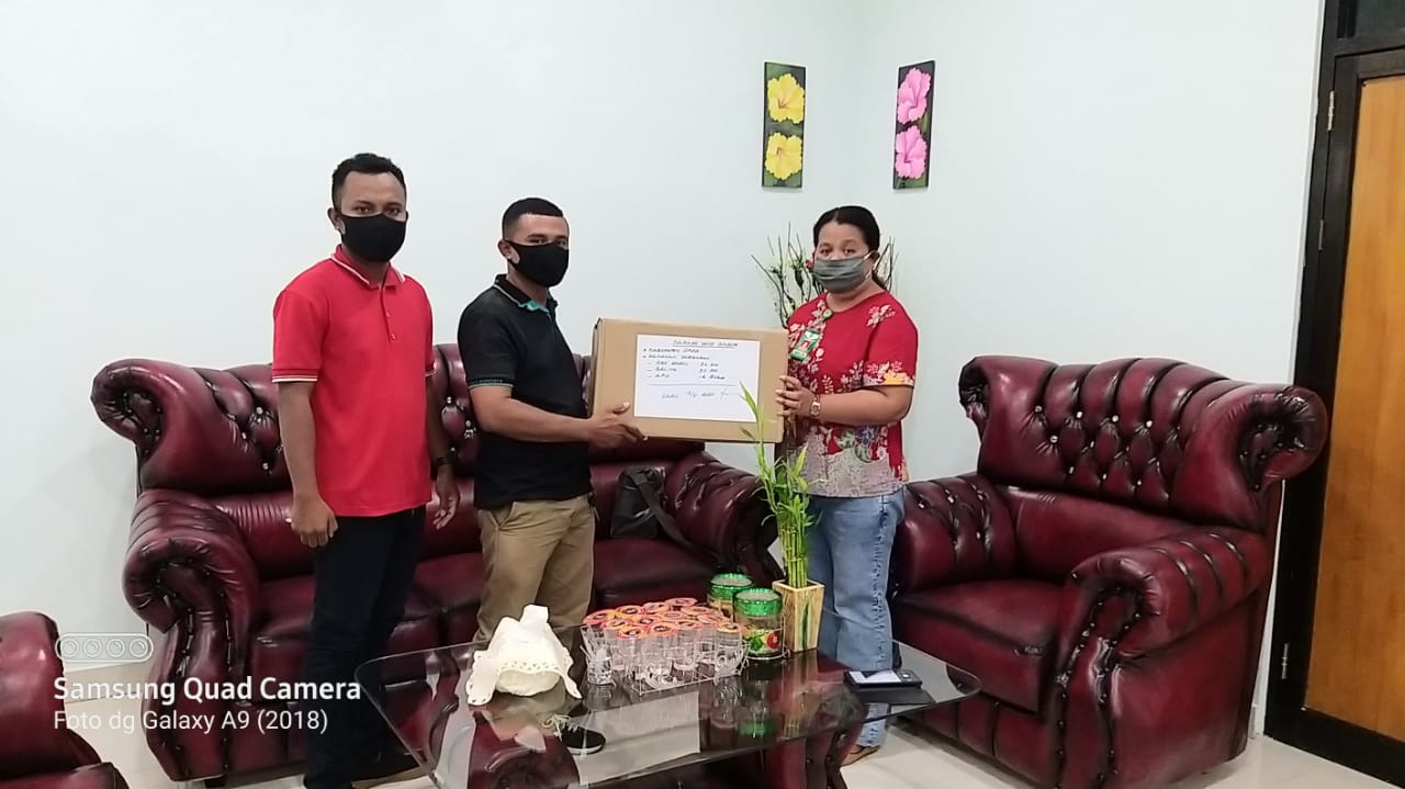 YBI dan YTMI Bantu APD untuk RSUD TC Hilers Maumere