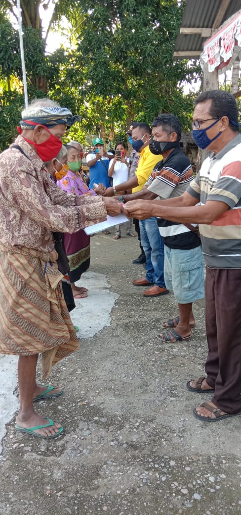 109 Warga  Desa Wederok Terima BLT  Secara Transparan, Kepala Desa Hebat