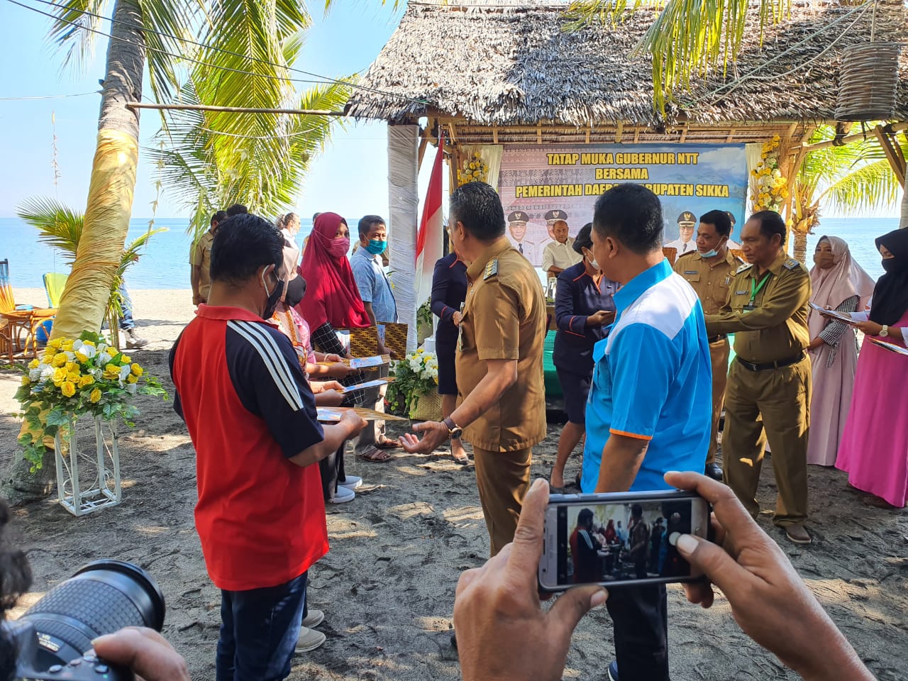 Gubernur NTT Puji Kerja Bupati dan Wakil Bupati Sikka 