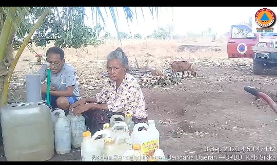 Atasi Kekurangan Air Bersih, Pemkab Sikka Bantu 38 KK di Hewuli