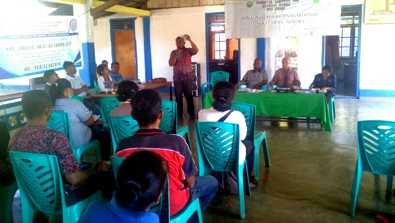 YPTH Bersama BRI Cabang Ende Sosialisasi AMKKM dan Program BPJS Ketenagakerjaan di Desa Aewora 