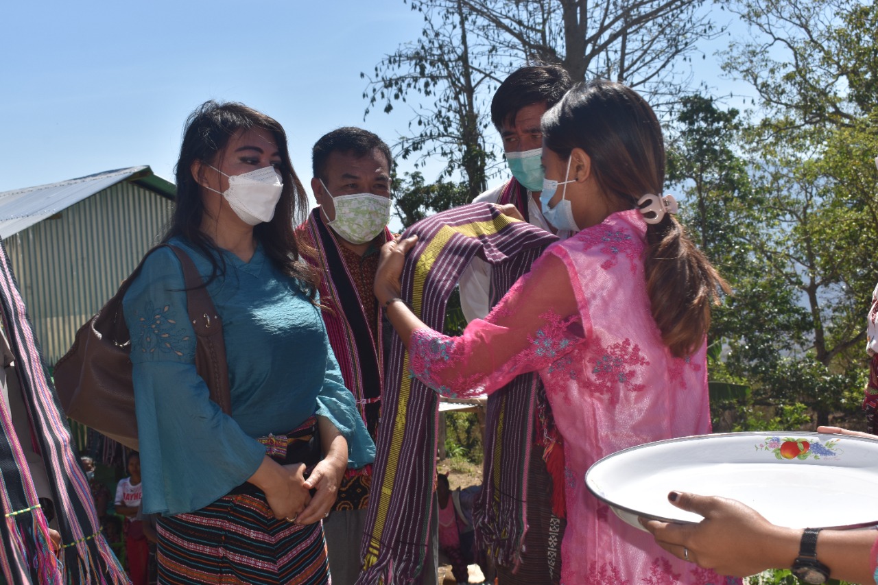 Dominikus Lesi Sebut Gulo Jati Tradisi Adat Suku Monewalu