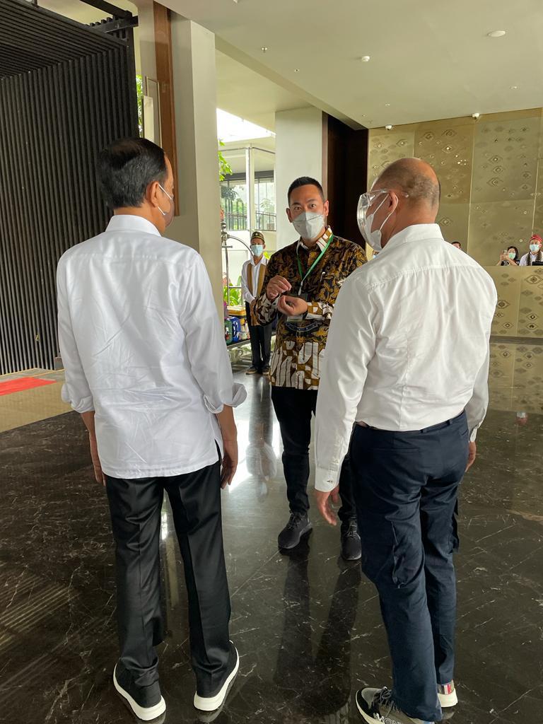 Gubernur NTT Viktor Perkenalkan Birokrasi Go Digital NTT Kepada Presiden Jokowi 