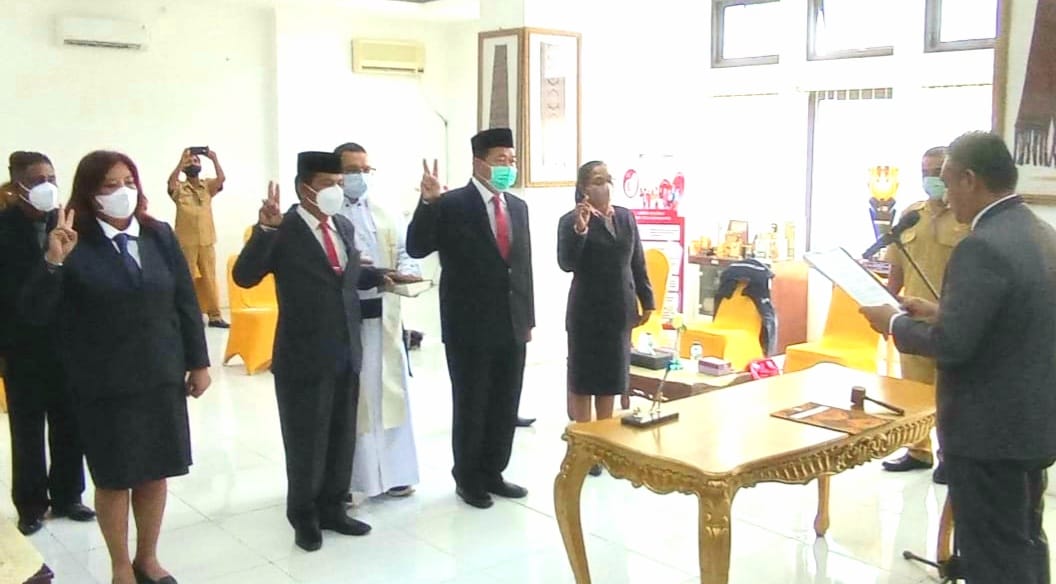 Bupati Sikka Lantik 4 Pejabat Tinggi Pratama, 4 Jabatan Lainnya Belum Ditetapkan