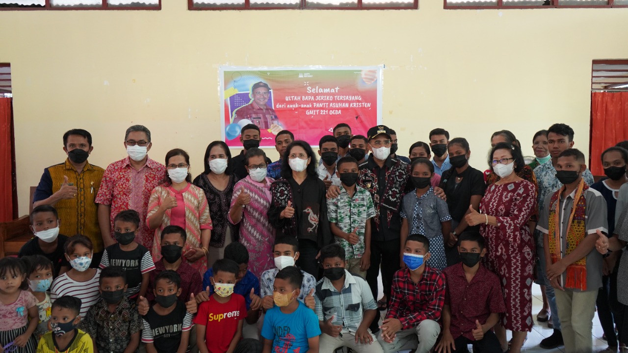 Wali Kota Kupang Rayakan HUT Ke-62 Bersama Anak-anak Panti Asuhan Oeba