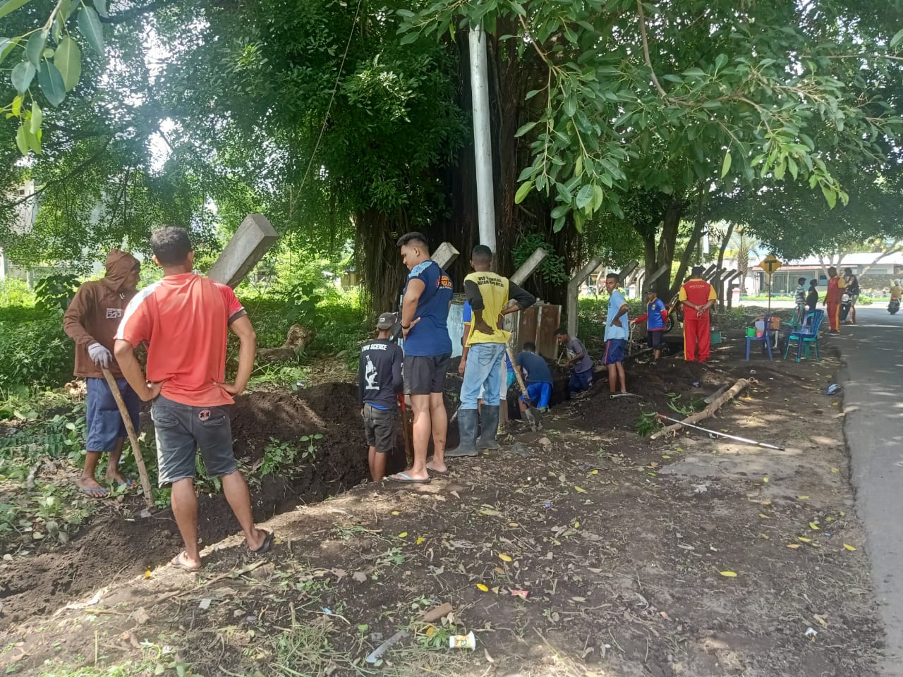 Cegah Wabah DBD, WBP Rutan Maumere Gandeng Warga Laksanakan Bakti Sosial