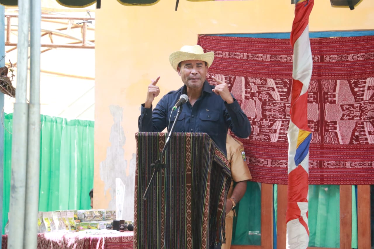 Kunker Gubernur VBL di Kabupaten Malaka, Meminta Masyarakat Gunakan Produk Lokal