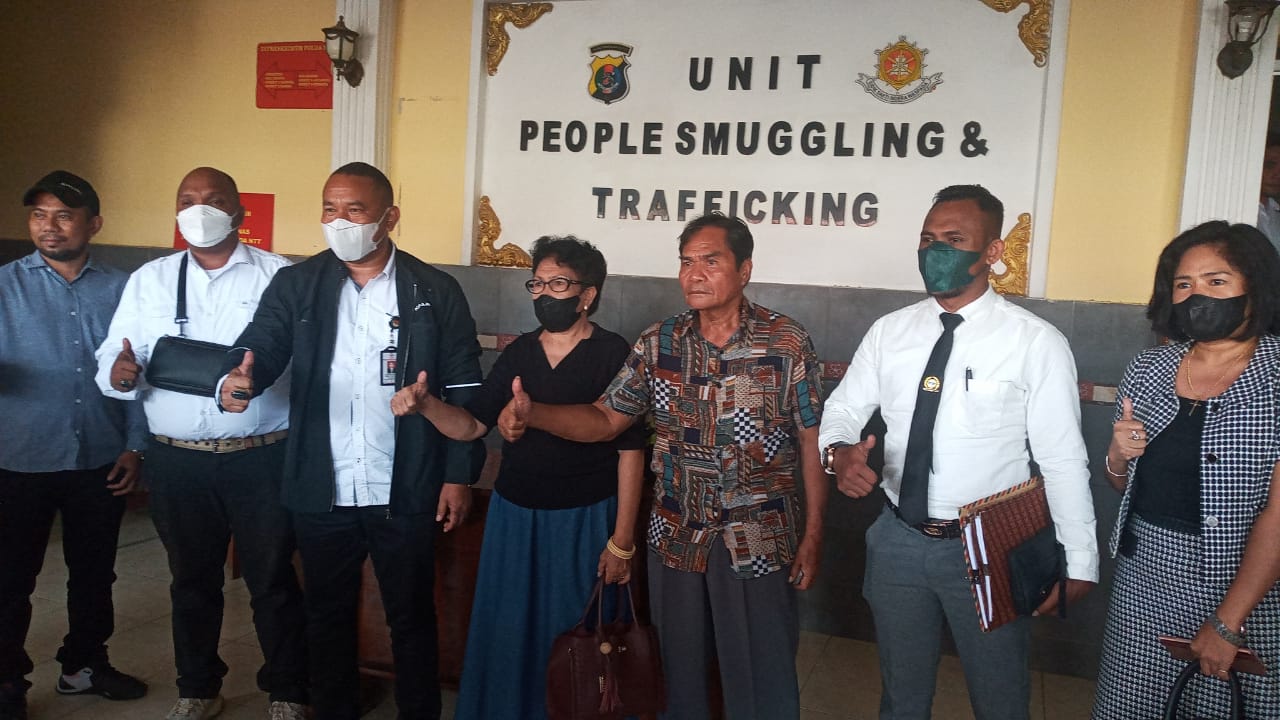 Kuasa Hukum Rebeka Minta Polda NTT Buka Kembali Kasus Pemindahan Uang Rp. 3 M di Bank Bukopin