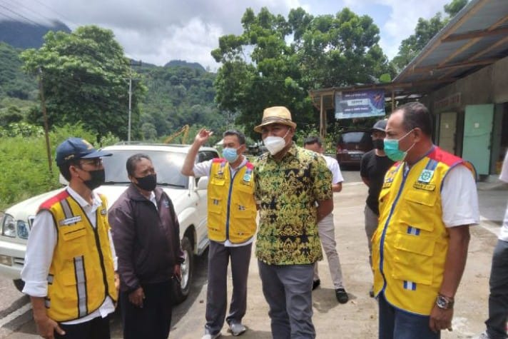 Angelius Wake Meminta Satker PJN Wilayah IV Serius Perhatikan Jalan Nasional Kabupaten Ende