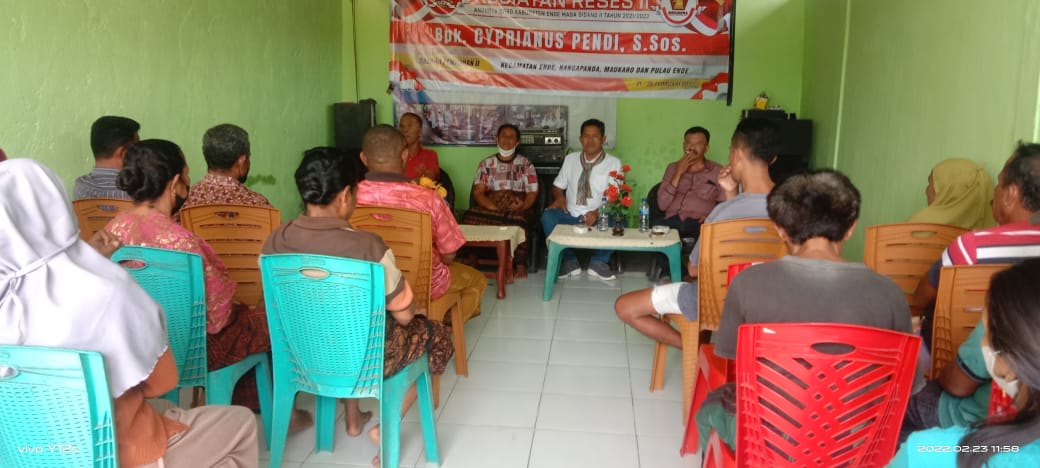 Siprianus Pendi Anggota DPRD Fraksi Partai Gerindra Reses di Desa Bheramari, Kabupaten Ende 