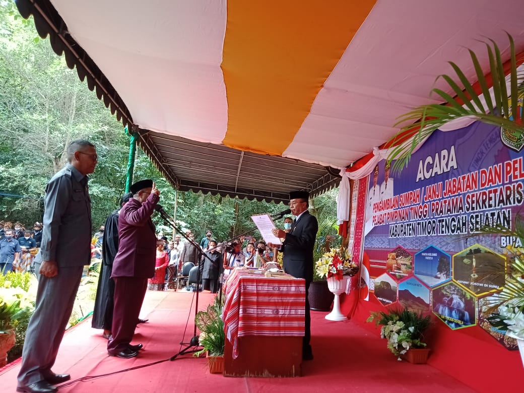 Drs.Seperius Edison Sipa, M.Si Resmi Menjabat Sekda Defenitif Kabupaten TTS