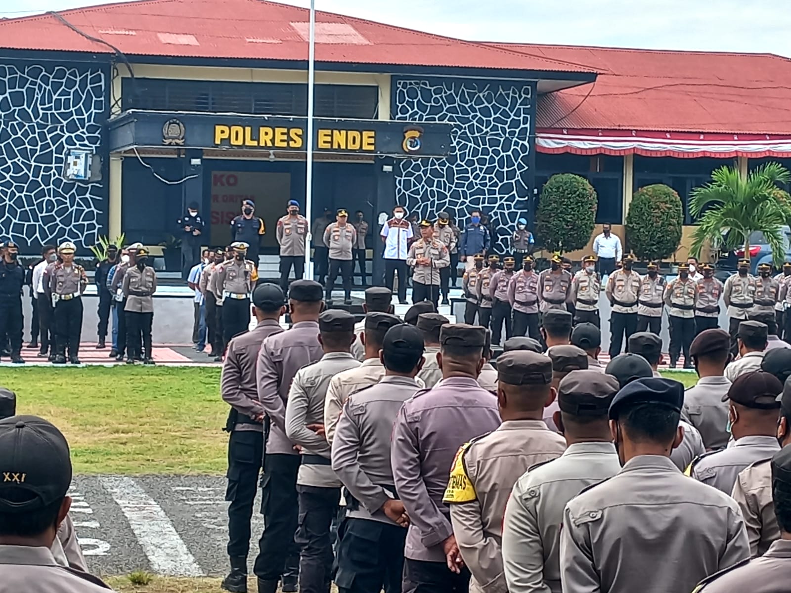 Apel Kesiapan Personil Gabungan, Jelang Kunjungan Presiden RI di Kabupaten Ende dan Ngada