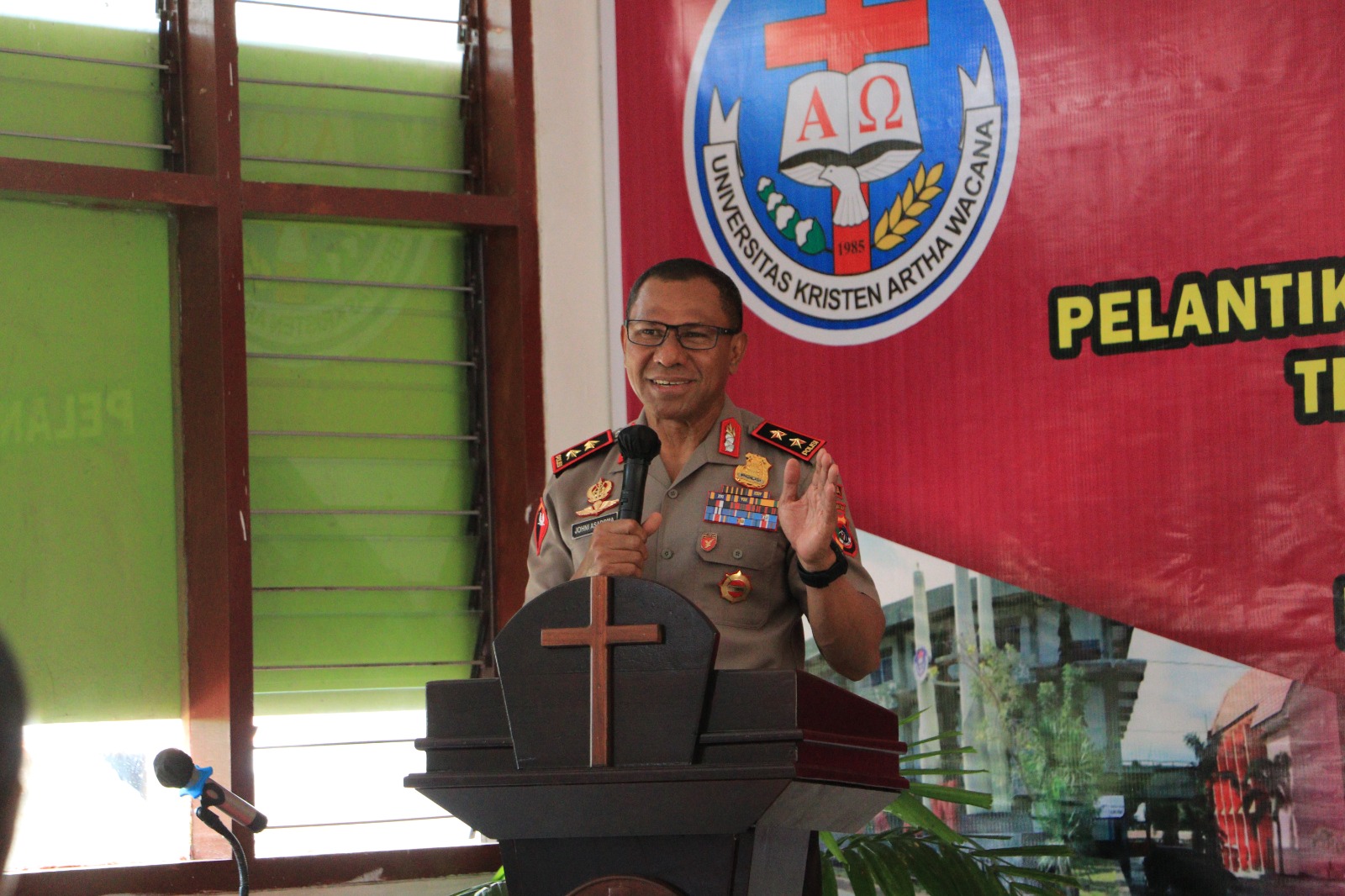 Kapolda NTT: Jangan Pernah Ragu Untuk Berbicara di Depan Orang Banyak