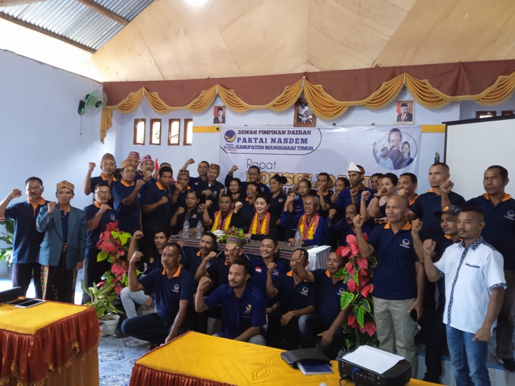 Persiapan Pemilu Mendatang, Ny. Julie Laiskodat Lakukan Roadshow di Manggarai Timur
