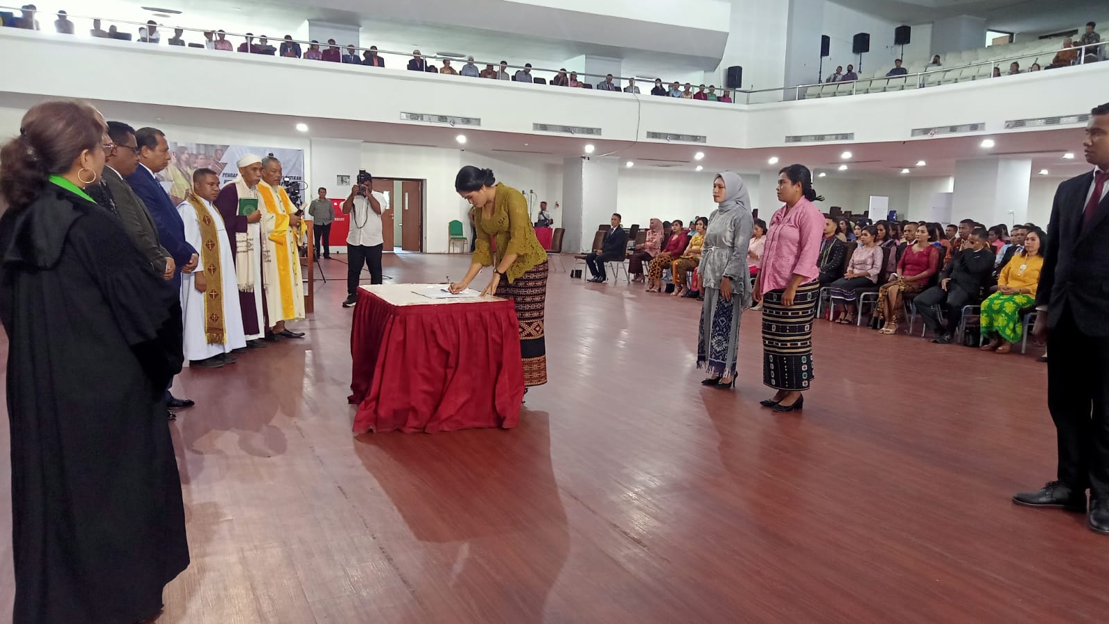 Woow! Undana Gelar Pelantikan dan Pengambilan Sumpah Guru Profesional. Ini Kata Dekan FKIP