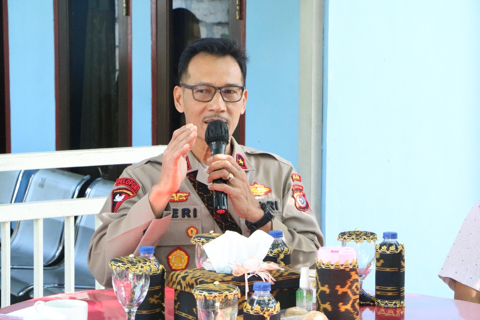 Dengar Curhat Warga Maulafa, Wakapolda NTT : Kami Siap 1 x 24 Jam Terima Laporan Pengaduan