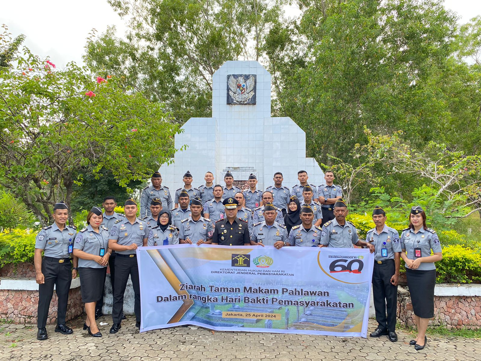 Selain Donor Darah, Rutan Kefamenanu Gelar Upacara Tabur Bunga Di Taman Makam Pahlawan