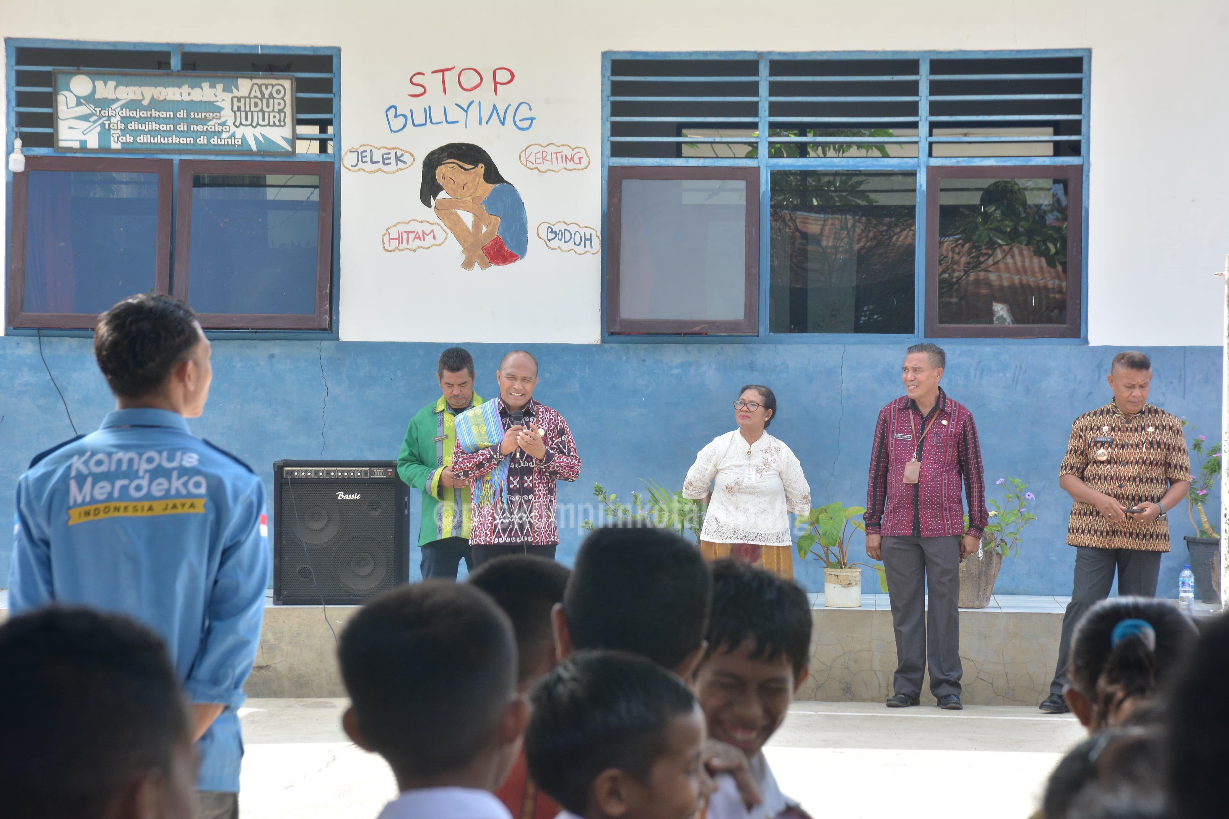 Kunjungi Beberapa Sekolah Di Kota Kupang, Pj. Walikota Tekankan Hal Ini