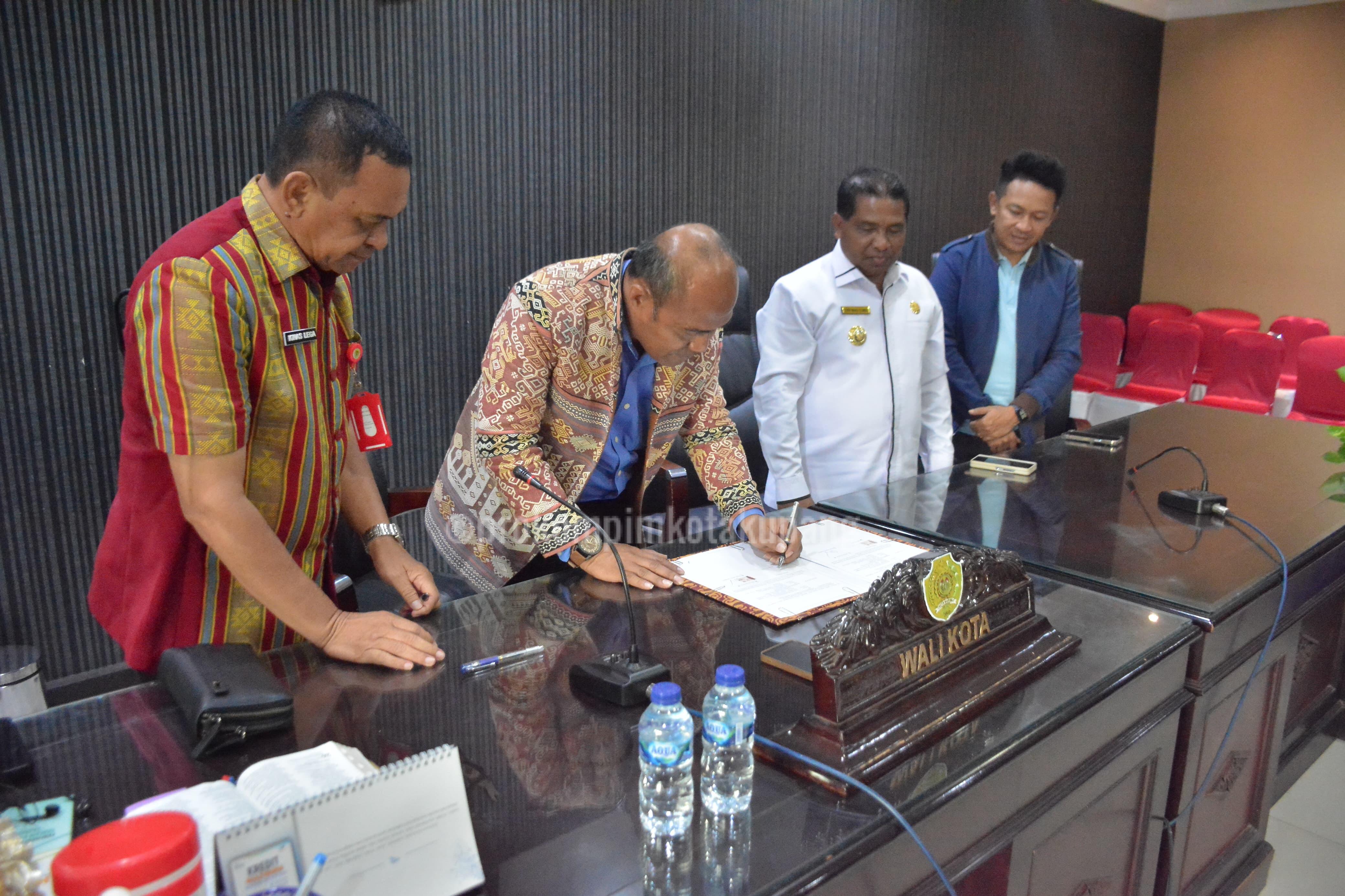 Perkuat Stabilitas Ekonomi Dan Pembangunan Daerah, Pemkot Kupang Dan Pemkab Rote Ndao Teken MoU