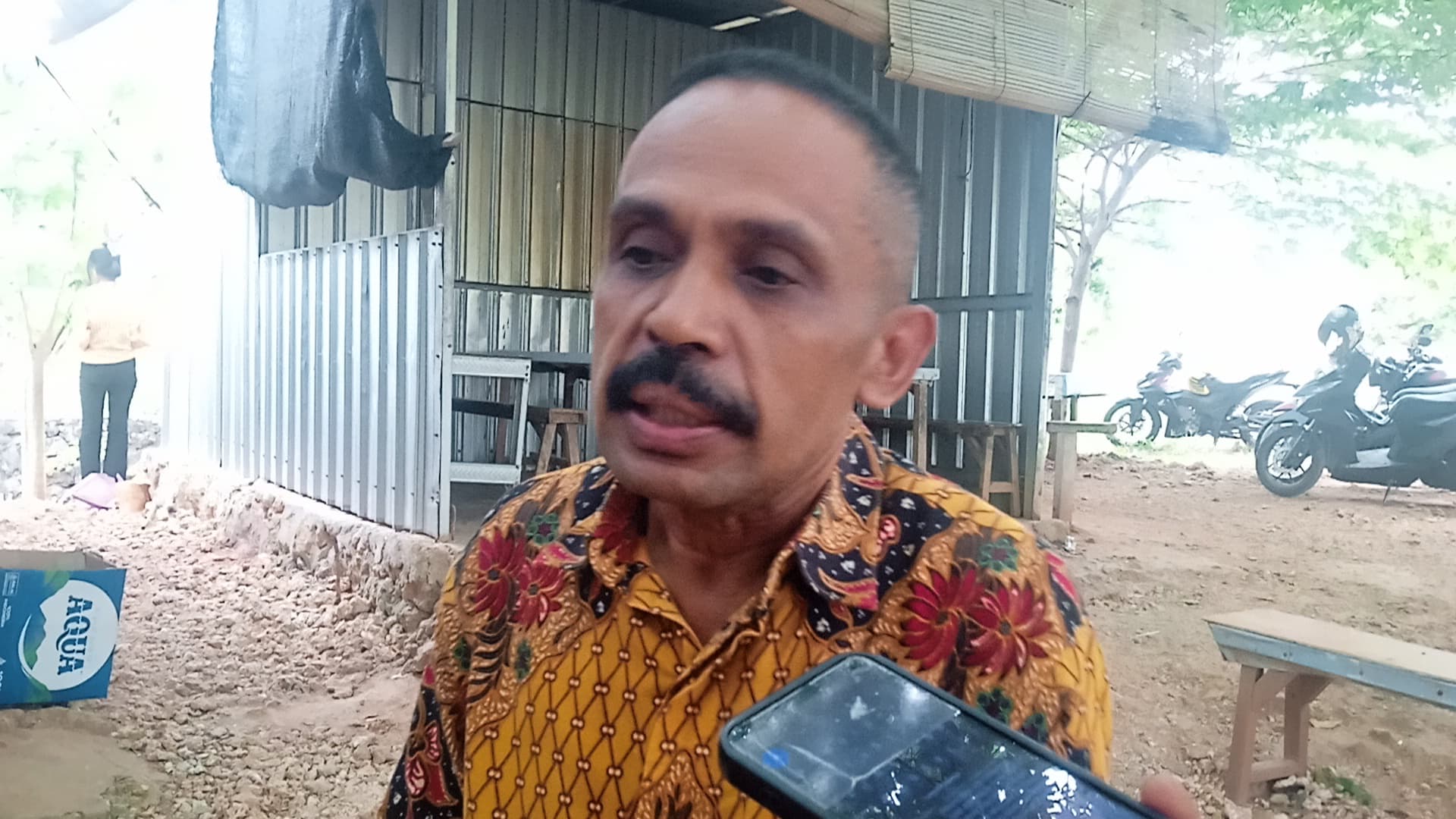 Pegawai Setia Disingkirkan, Istri Pejabat Diistimewakan, Mantan Rektor IAKN: Ada Apa?