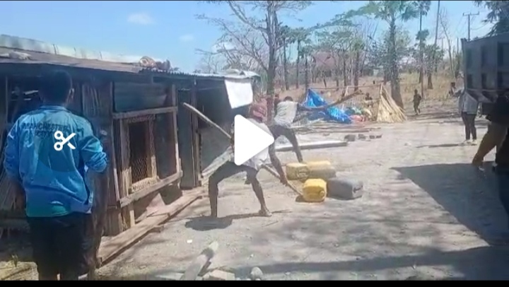 Desa Tetangga Serang Warga Besipae, Rumah Rusak Warga Luka- Luka