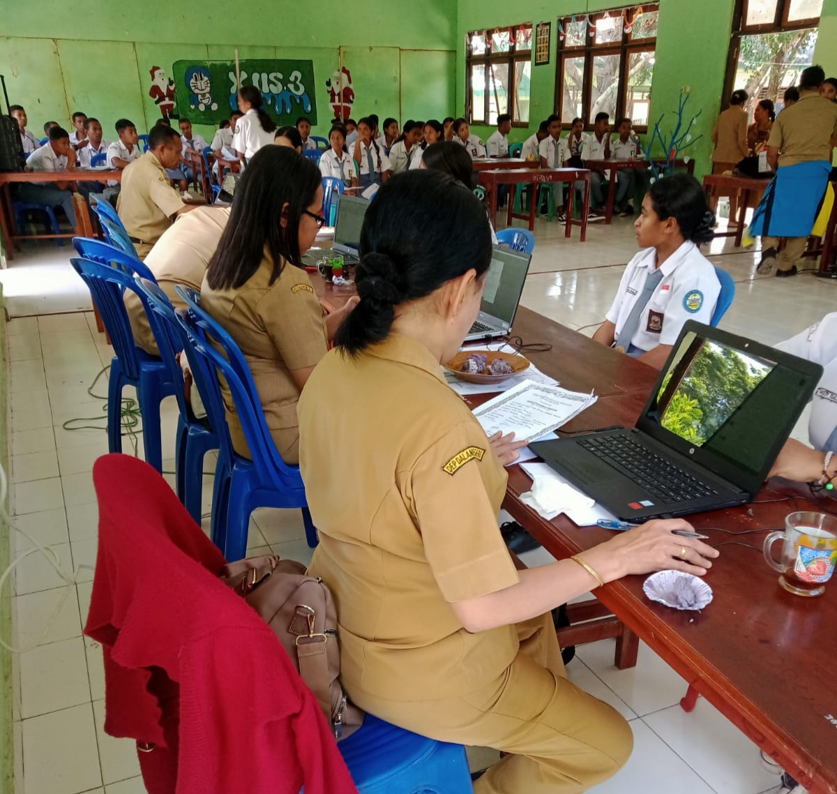 Dinas Dukcapil TTS Masuk Sekolah, Lakukan Pelayanan Dokumen Kependudukan