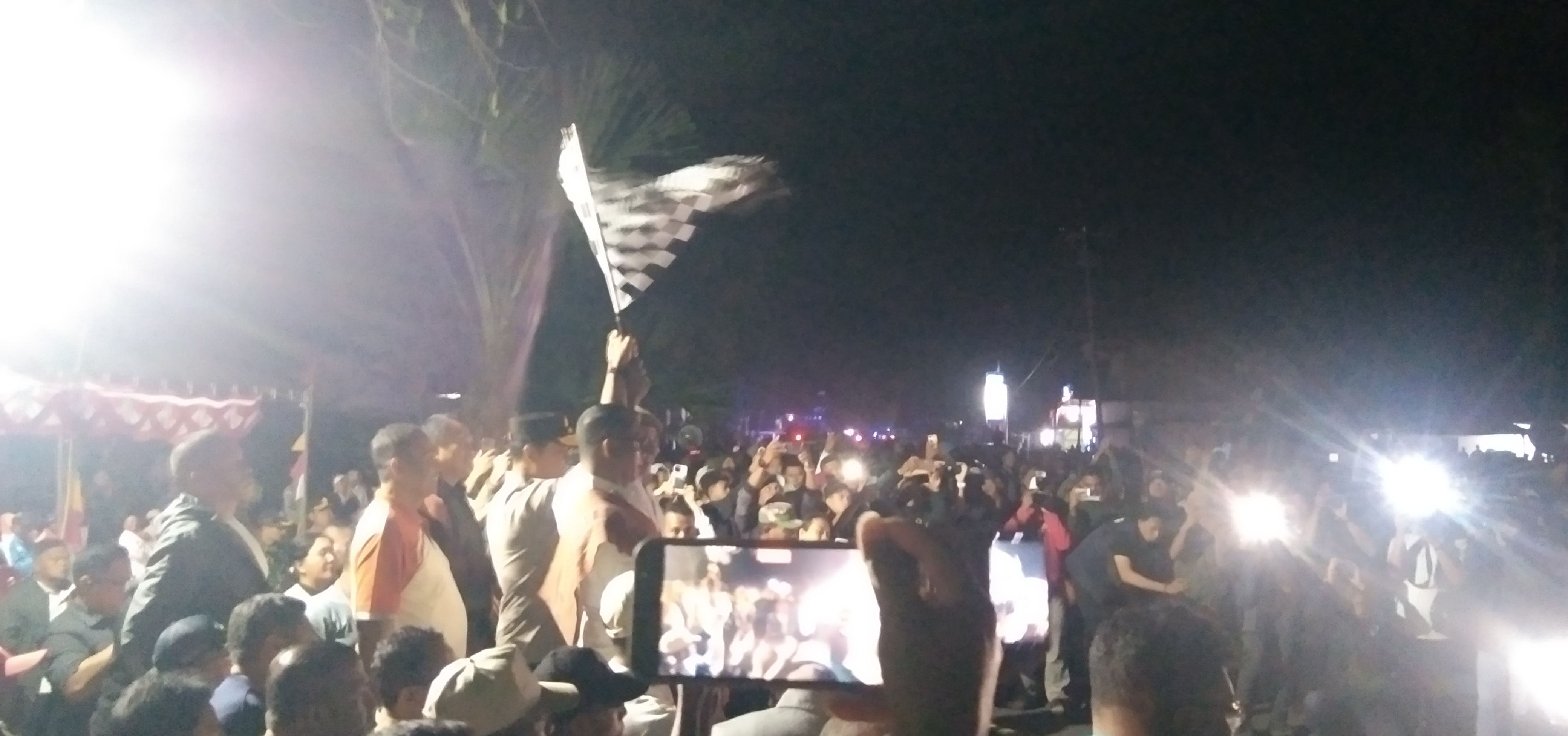 Bupati Belu Lepas Ribuan Peserta Gerak Jalan 45 Km dan Parade Sound System Di Desa RinbesiHat