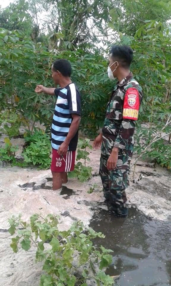 Gelombang Tinggi Melanda Desa Ngalukoja Ende,  Ladang Dan Rumah Warga Terendam