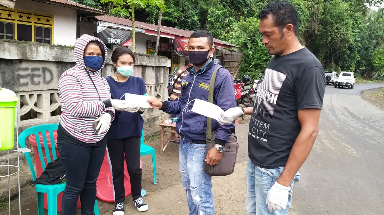 Gerakan Peduli Sikka Bagi Masker Pada Masyarakat dan Relawan di Maumere