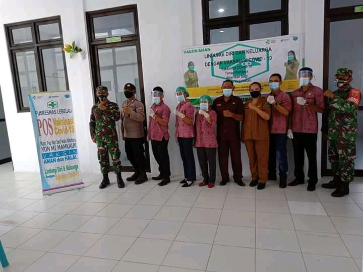 17 Tenaga Kesehatan Puskesmas Lebelau Kecamatan Kisar Utara, Disuntik Vaksin Covid-19 Dosis Pertama
