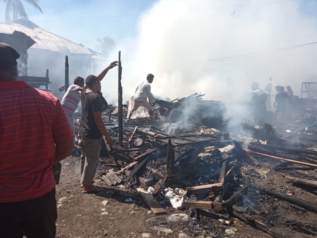 Kebakaran, Tiga Unit Rumah Warga di Kota Uneng - Sikka,  Bersih Tak Satupun Tertinggal