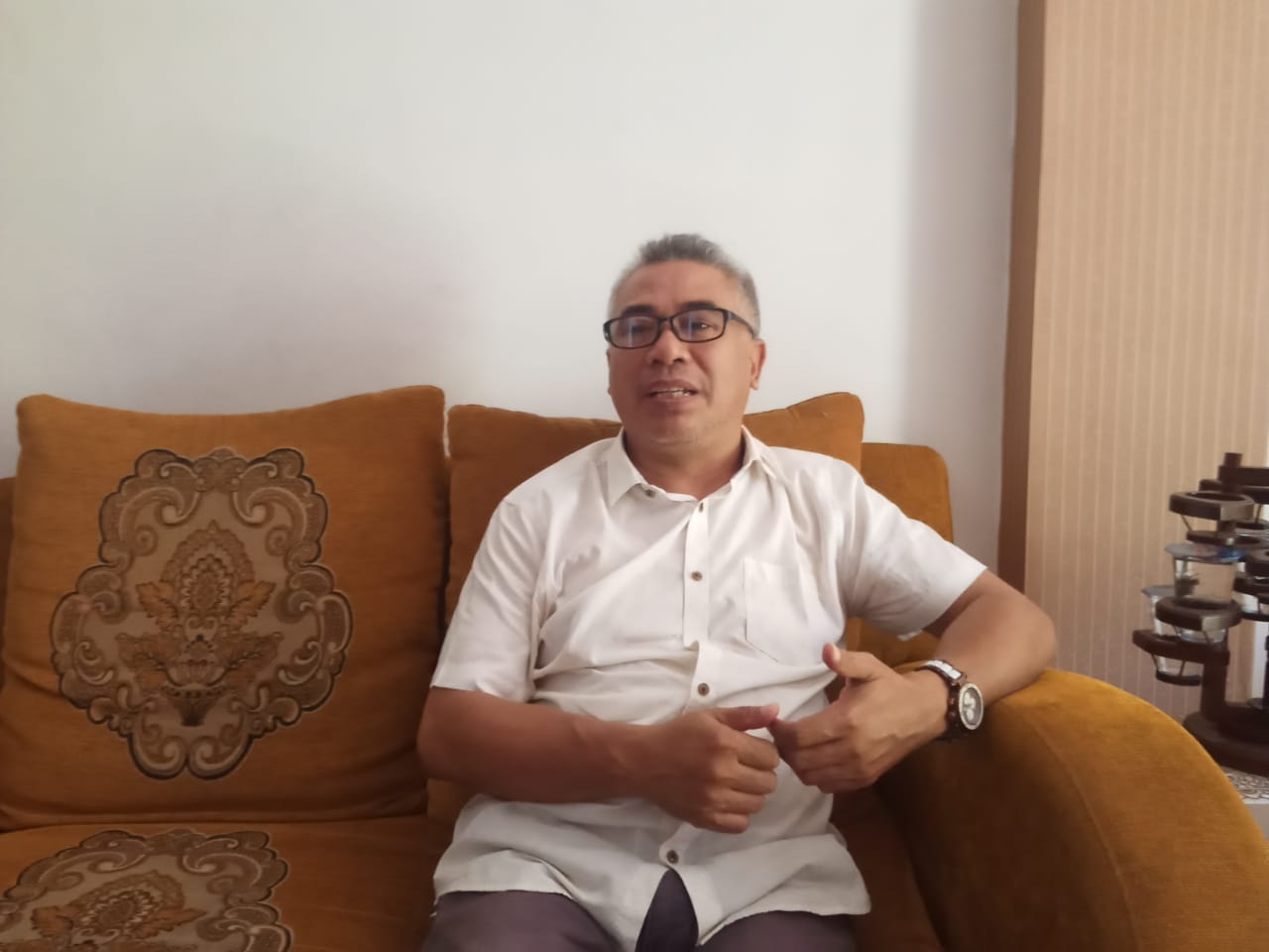 Muhamad Orba Kamu Ima  Buka Suara Terkati Pelayanan Publik Khususnya Dukcapil Ende