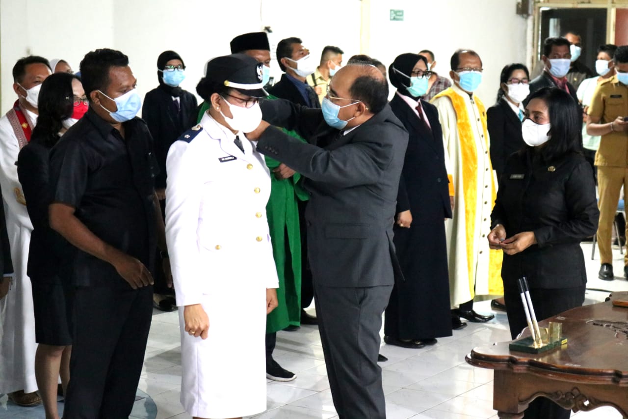50 Pejabat Administrator, Pengawas dan Fungsional Kota Kupang Dilantik