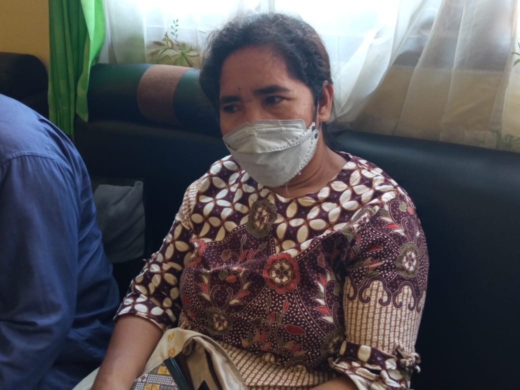 Begini Sikap Kepsek Terhadap Guru Kontrak Dan Komite Di Sikka Yang Dihentikan Dari Sekolah.