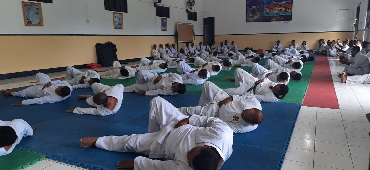 Polres Ende dan Kompi 3 Batalyon B Pelopor Ende Gelar Ujian Beladiri Polri