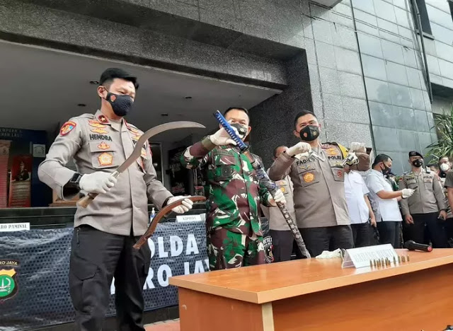 Muncul Rekaman Percakapan  yang Diduga Laskar FPI Saat Serang Mobil Polisi di Tol Cikampek